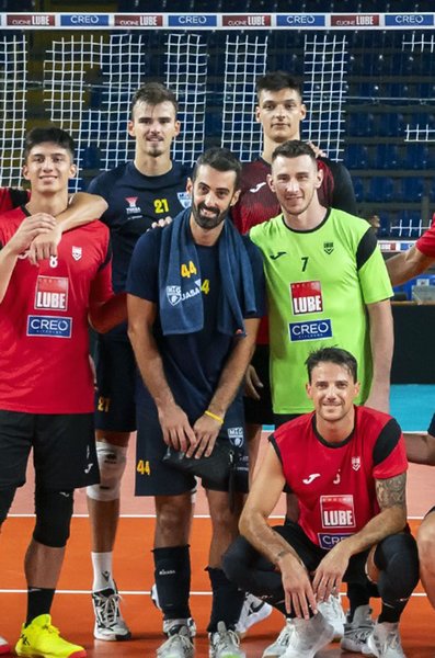 518/Foto Gruppo.jpg Image